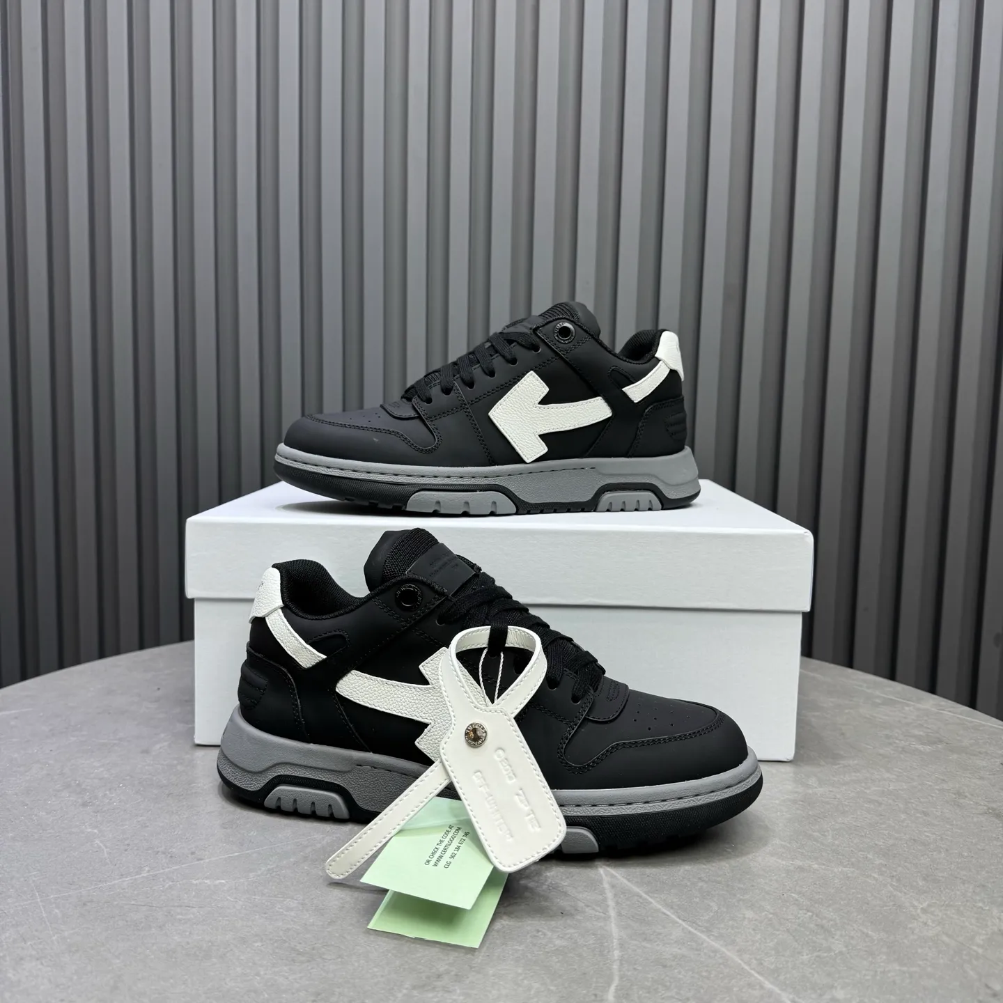 P620 OFF WHITE⚡️Couple model⚡️35-40 women’s model 39-46 men’s model